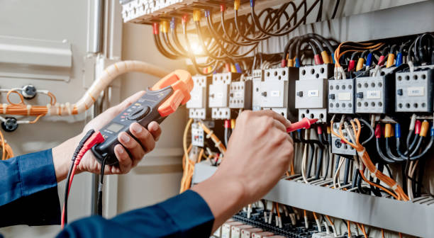 Best Local Electrician Companies  in North Oaks, MN